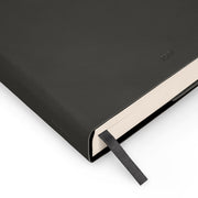 Agenda 12 Mois Journalier Medium 2027 - Black Suit
