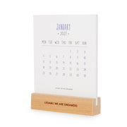 Calendrier avec Base en Bois - 2027